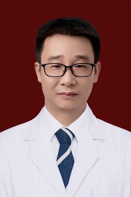 李  进
检验科主任
主管检验师